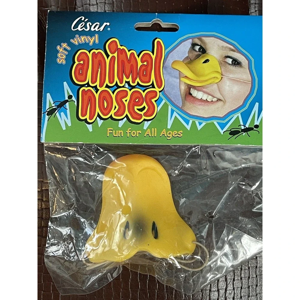 Cesar‎ Bird Duck Nose